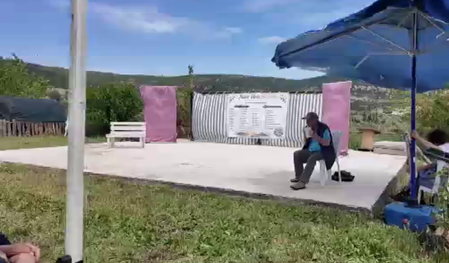 Foça’da imece ruhuyla zeytin şenliği: Doğal üretim ve dayanışma ön plana çıktı
