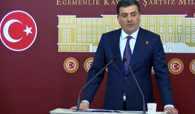 Özel başkanlığında MYK toplantısı sonrası Sözcü Emre'den açıklama: "Kurultay olmazsa CHP seçimlere giremeyecek"