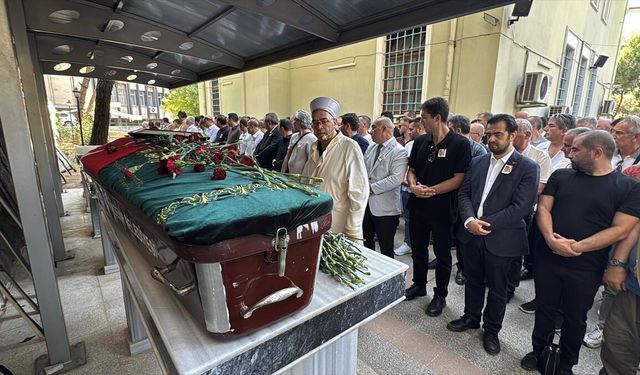 İzmir sağlık camiasını yasa boğan ölüm: Dr. Hakan Bayrakcı son yolculuğuna uğurlandı!