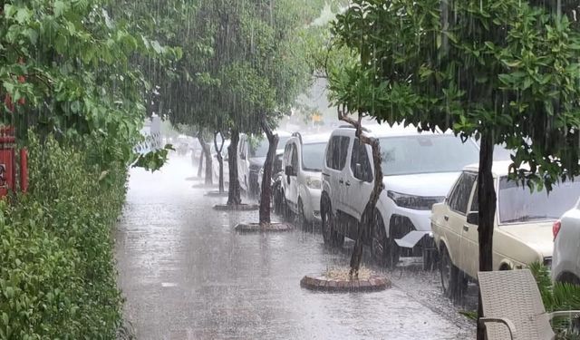 Aydın için kuvvetli yağış uyarısı: Meteoroloji'den vatandaşlara dikkatli olun çağrısı!