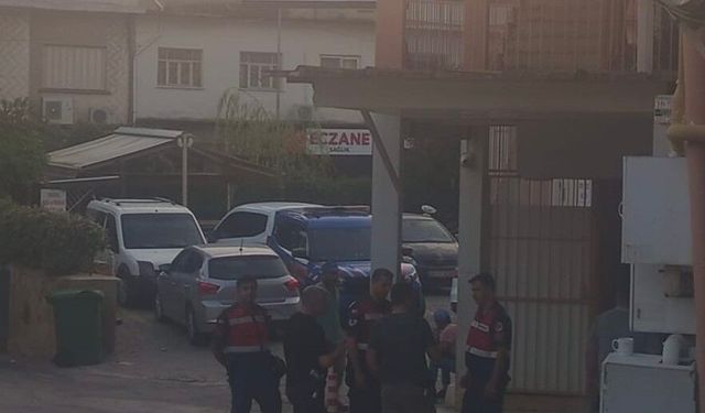 Bayındır’da trafik kazası: Araçta sıkışan yaralıyı itfaiye kurtardı