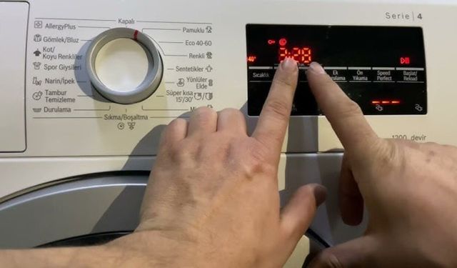 Çamaşır makinesinin bu moduna dikkat: Kıyafetleri tüylendiriyor