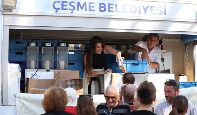 Çeşme Cumhuriyet Meydanı ve Alaçatı’da tek yürek: Bereket paylaştıkça çoğaldı!