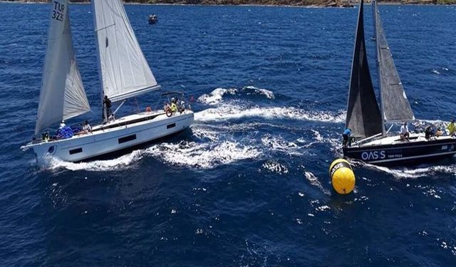 Foça’da yelken heyecanı: Oasis Yaz Kupası ilk kez düzenlendi