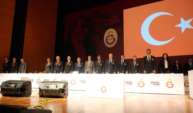 Galatasaray'da Özbek yönetimine tam yetki!