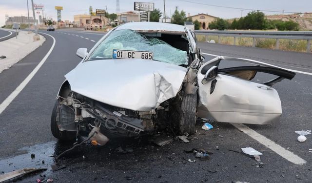 İzmir'den yola çıkmışlardı! Feci kaza can aldı: 1 ölü 3 yaralı
