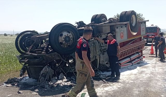 Kazaya giderken kazazede oldular: 2 personel alevlerin içinden kendini kurtardı