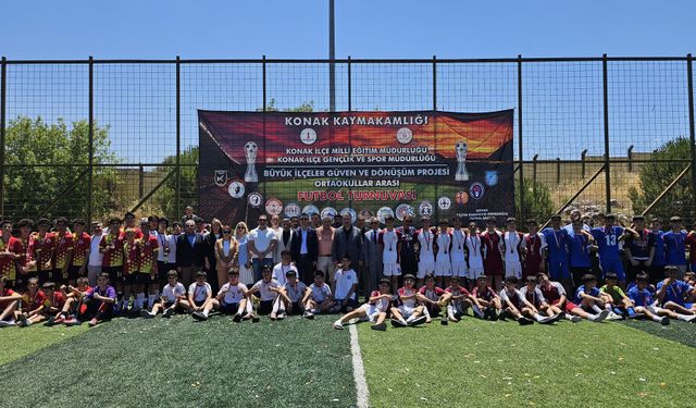 Konak’ta ortaokullar arası futbol turnuvası: Coşkulu final!