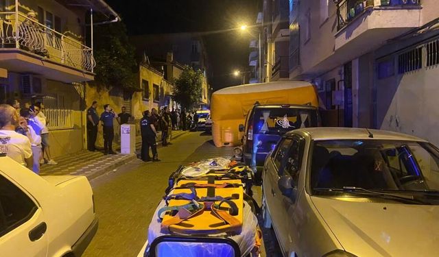 Manisa’da korku dolu anlar: 3’üncü kattan atlayan kişi ağır yaralandı