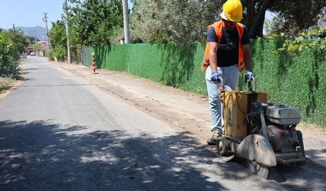 Menemen’de doğal gaz seferberliği başladı: Emiralem’de ilk kazma vuruldu!