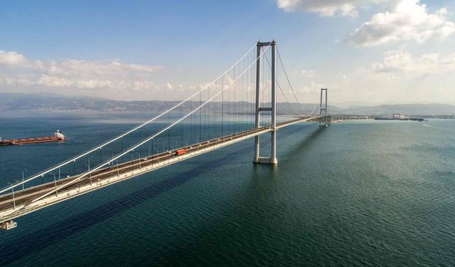 İzmir'e giden köprüler tatilcilerin gündeminde! En hızlı güzergah ve geçiş ücretleri