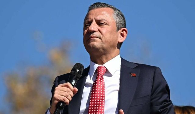 Özgür Özel tüm belediye başkanlarıyla dijital zirvede!