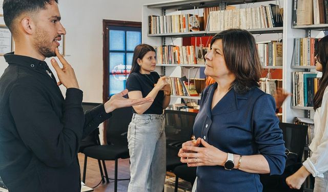 İzmir'de "Renkli Harfler Projesi" büyümeye devam ediyor!