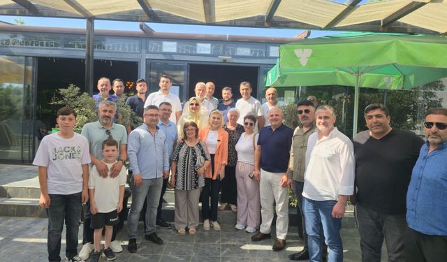 AK Partili Şebnem Bursalı Aksoy Menderes’te mahalle muhtarlarıyla buluştu!