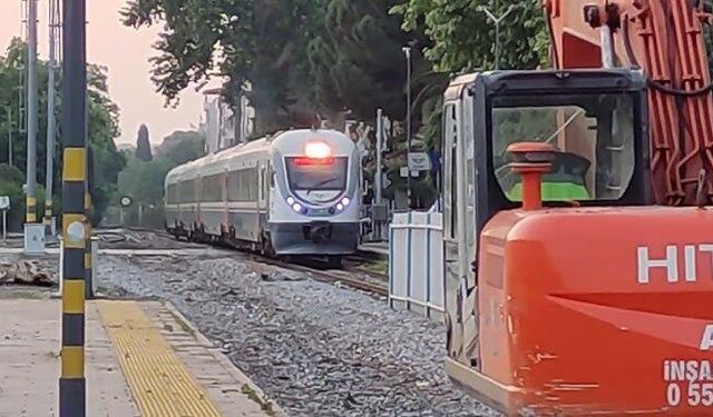 Salihli'den İzmir'e tren saatleri açıklandı! İlk ve son sefer kaçta?