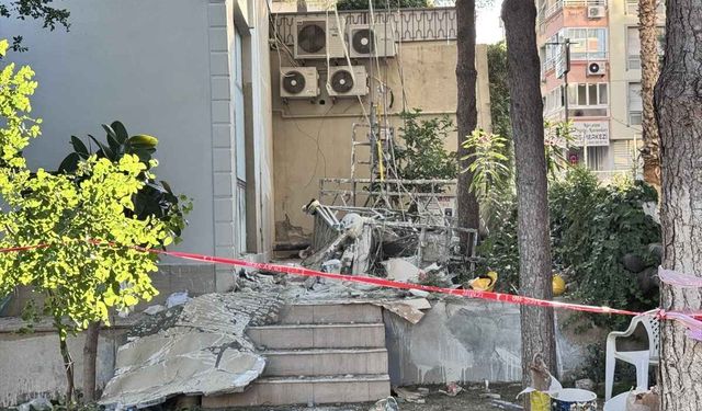İzmir Balçova'da korkutan iskele kazası! 3 kardeş işçi yaralandı