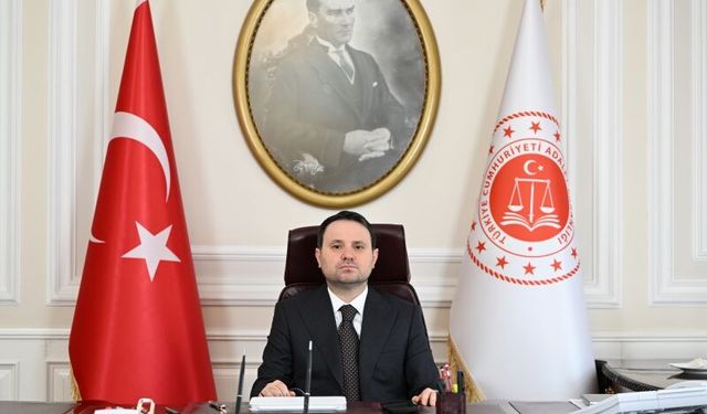 Haluk Levent'in gözaltına alınmasından sonra Bakan Gürlek'ten dikkat çeken paylaşım! Tazminatı Kızılay'a bağışladı