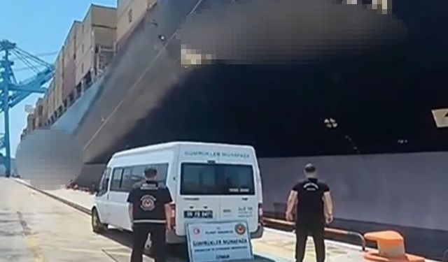 Aliağa'da gemiye baskın! Tonlarca kaçak akaryakıt ele geçirildi