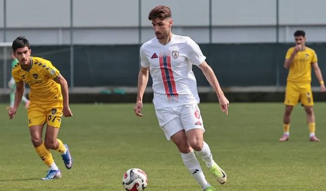 Altınordu'nun 10 yaşında keşfettiği Furkan, 1. Lig'e transfer oldu