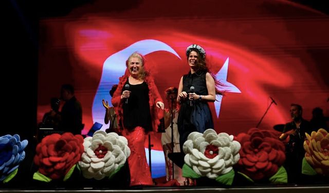 Ata'nın izinde 100 yıl: Çeşme’de unutulmaz anma
