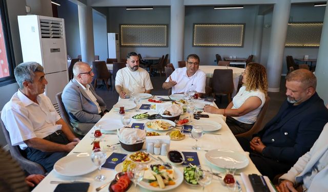Başkan Vekili Benzer Buca'da 8 farklı ilçe başkanı ile bir araya geldi!