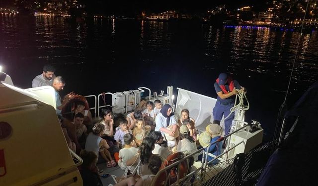 Bodrum açıklarında göçmen kaçakçılığı operasyonu: 15'i çocuk 40 düzensiz göçmen yakalandı