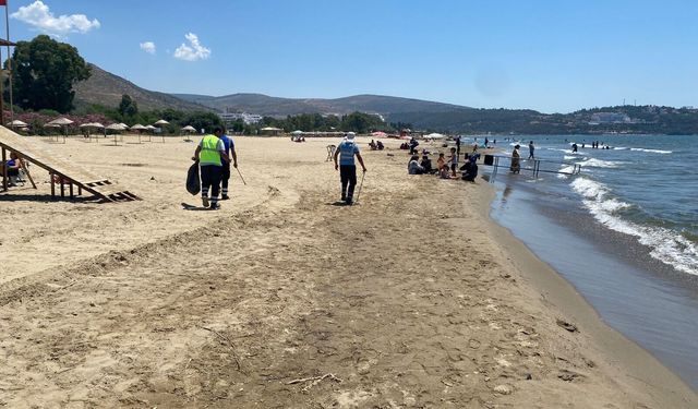 Efes Selçuk sahillerinde iki belediyeden ortak temizlik mesaisi