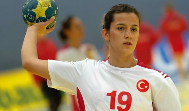Göztepe hentbolda Sibel Kıcıroğlu’nu transfer etti!