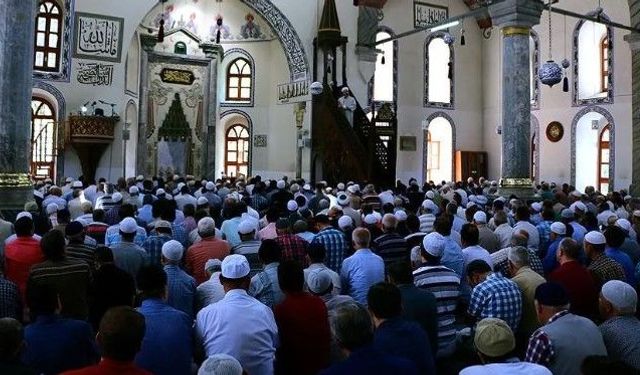 Diyanet'ten gençlere evlenin mesajı: Yuva kurmak; sizi günahlardan koruyacak bir kalkandır