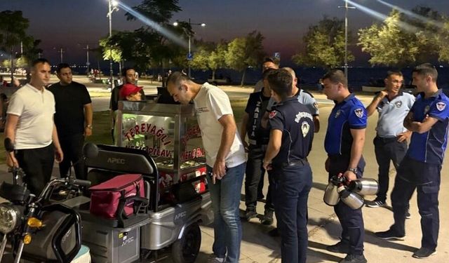 İzmir Konak'ta popülerleşen Karantina Meydanı'nda şok denetim!