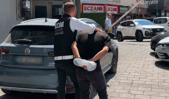 İzmir Torbalı’da oto galeriye silahlı saldırı düzenleyen 2 şüpheli tutuklandı!