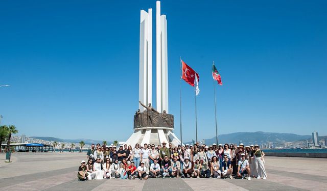 Geleceğin mimarları Karşıyaka'yı adım adım keşfetti!