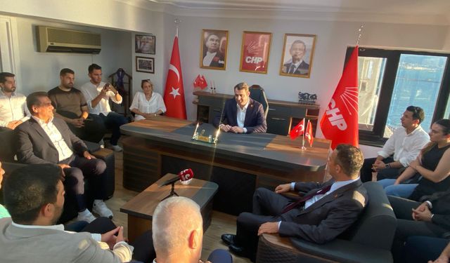 Özgür Özel cephesinden İzmir çıkarması!  Başarır  ve Sarıgül alternatif CHP il binasında!