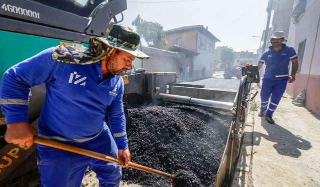 Söz verildi, çalışma başladı: İzmir Büyükşehir Belediyesi Küçük Menderes'in yollarını yeniliyor