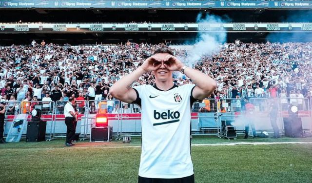 Leandro Trossard evli mi, çocuğu var mı? Trossard'ın eşi Laura Hilven kimdir?