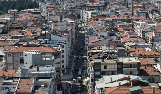 Balçova’nın çehresi değişti! 3 önemli cadde yenilendi