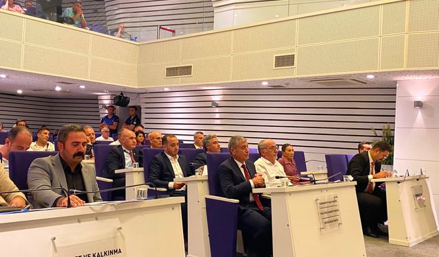 Buca Meclisi'nde operasyon göndermesi: " Yeniden yargılanmalar olur"