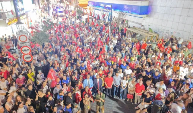 Çeşme ve Karşıyaka’da fener alayı coşkusu!