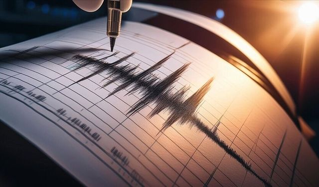 Pasifik'in Ateş Çemberi rahat durmuyor! Endonezya bu kez 7.7 büyüklüğünde depremle sarsıldı