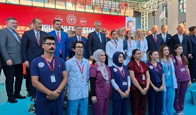 Bakan Memişoğlu'ndan Dikili'de sağlık müjdesi: İzmir'e ikinci şehir hastanesi geliyor!