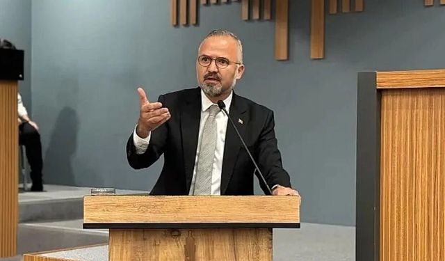 Büyükşehir Meclisi’nde AK Parti’nin 25. yıl dönümü kutlaması!  Yıldız’dan mesaj: "Onur duyuyorum"