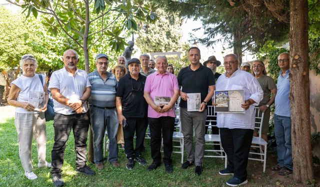 Homeros'un izinde tarihi buluşma: "Destanların Doğduğu Yer" Bornova'da okurlarla buluştu
