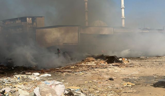 İzmir'de bu noktada her gün yangın çıkıyor! Vatandaş acil çözüm istedi