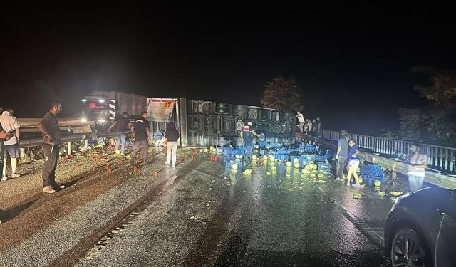 İzmir-Ankara Karayolu'nda zincirleme kaza: 7 yaralı!