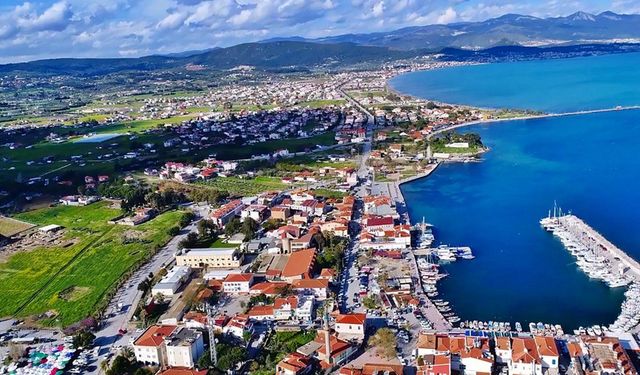 İzmir’de zenginlerin yeni gözdesi! Villalar ve taş evler kapış kapış gidiyor
