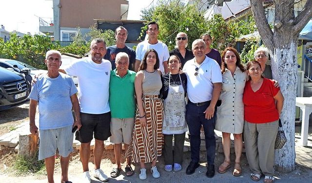 Tabelası bile asılmadan bin üyeyi aştılar: Yeni Parti Çeşme'de rekor katılım!