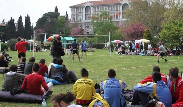 Türk Eğitim Vakfı bursu başvuruları başladı mı? TEV bursu ne zaman bitiyor?
