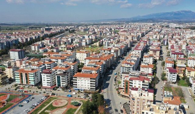 Torbalı'da yol seferberliği sürüyor: Bir haftada 13 noktada altyapı ve üstyapı çalışması