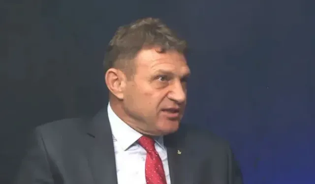 Türker Ertürk kimdir, hakkında neden soruşturma başlatıldı? Emekli amiral kaç yaşında?