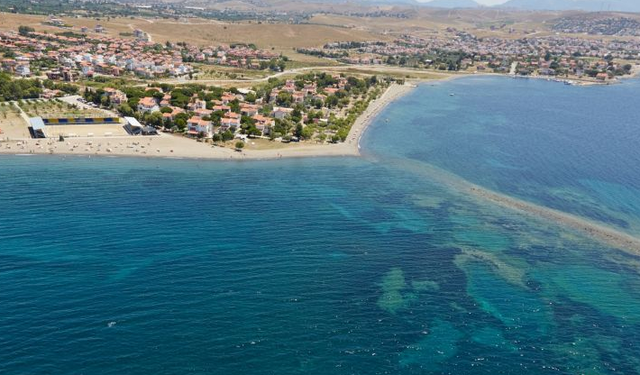İzmir’de sakinliğin adresi Akarca: Deniz, tarih ve huzur bir arada
